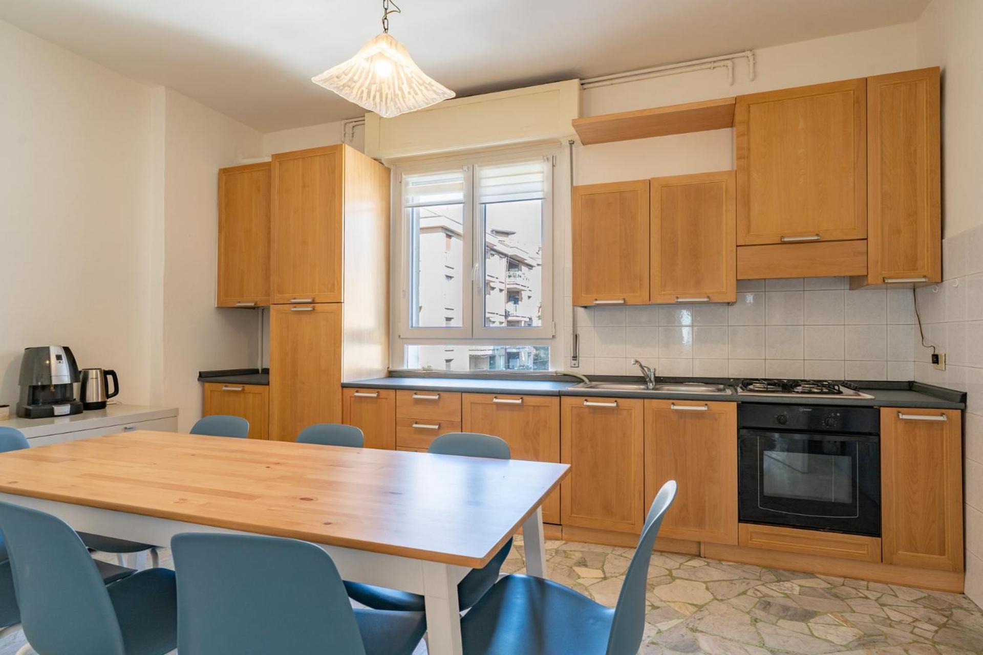 Spacious Apartment With Panoramic Views In Лекко Екстер'єр фото