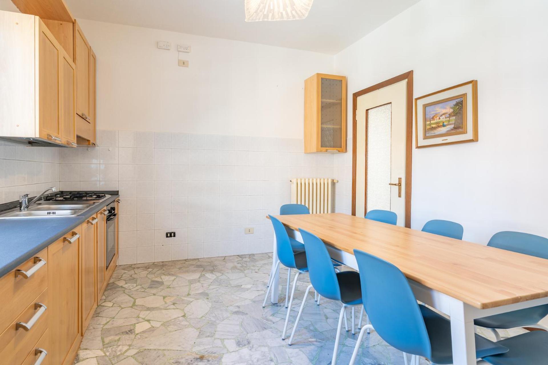 Spacious Apartment With Panoramic Views In Лекко Екстер'єр фото